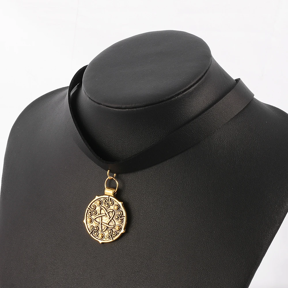 Collana Punk Yennefer ciondolo medaglione collane girocollo in pelle nera gioco di caccia selvaggia Cosplay catena gotica gioielli donna