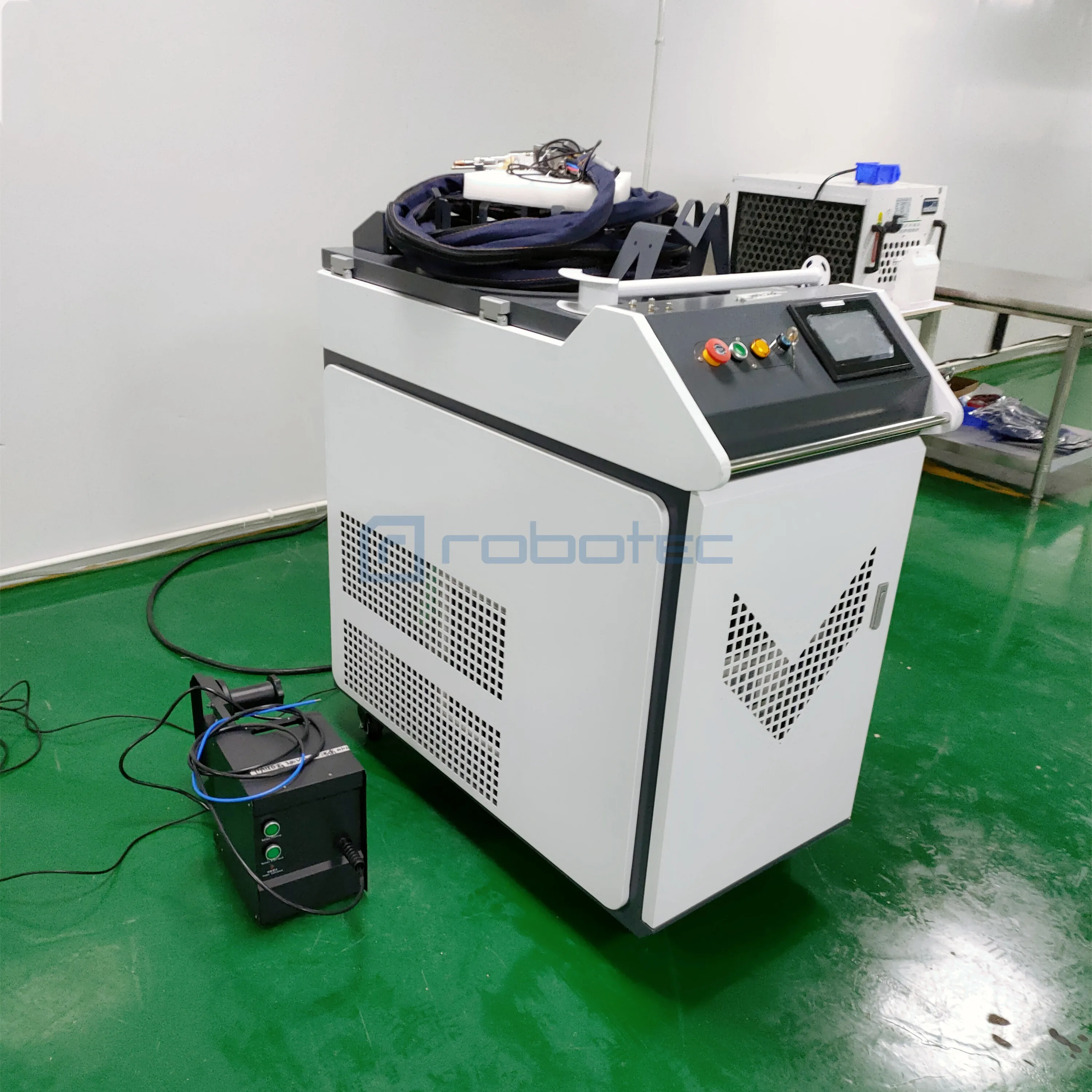 Fiber Laser Cleaning Machine Lazer Cleaner 1000w 1500w 2000w 3-in-1 Machine for Metal Cleaning Rust Removal Machine