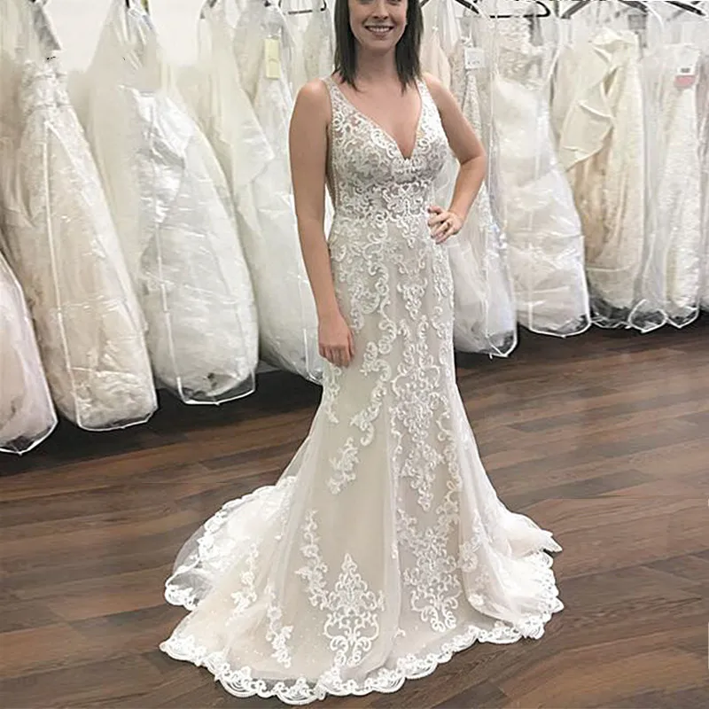 

Женское свадебное платье с открытой спиной, кружевным лифом и V-образным вырезом
