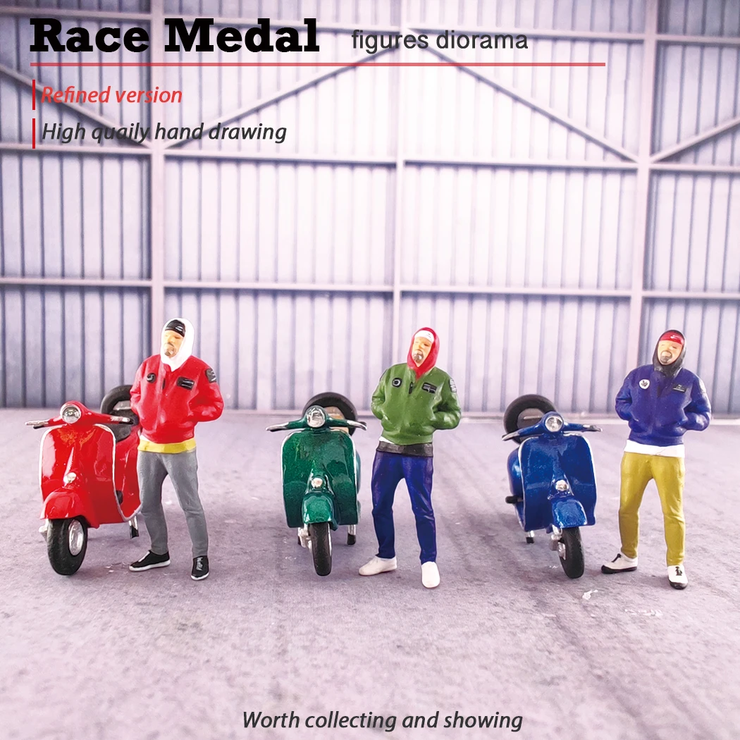 RaceMedal model 1:64 dimensional Pass retro biker couple with miniature alloy car model matching scene with decadent beard guy