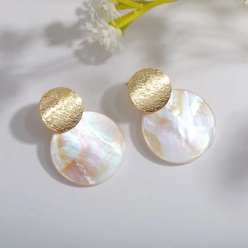 Fashion Wedding Jewelry Shell Pearl Geometric Clip on Earrings High Quality Shell Pendant no hole Earrings for women