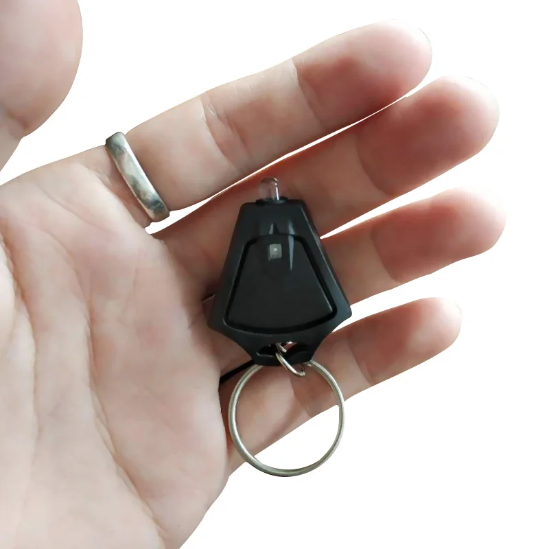 5 Pcs Portable Mini Led Night Keyhole Keychain Light Practical Gift Floodlight Flashlight Key Chain Lamp Child Outdoor Torch