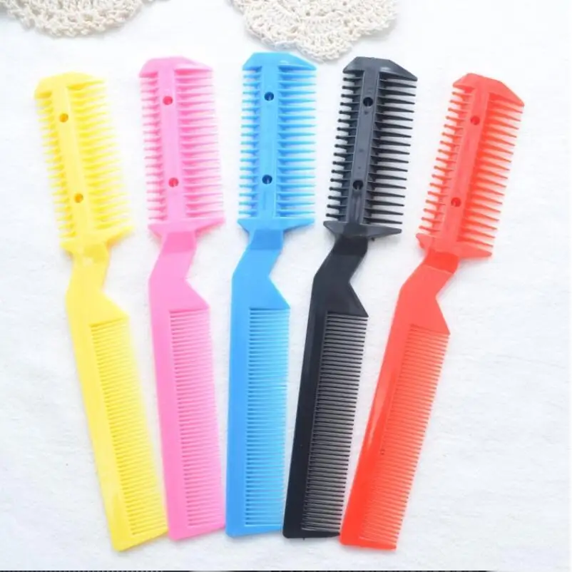 

1pc at random color Hair Razor Comb with 2 removable Blades Hair Cutting Thinning Shaper Haircut Grooming Hair Trimmer T0341