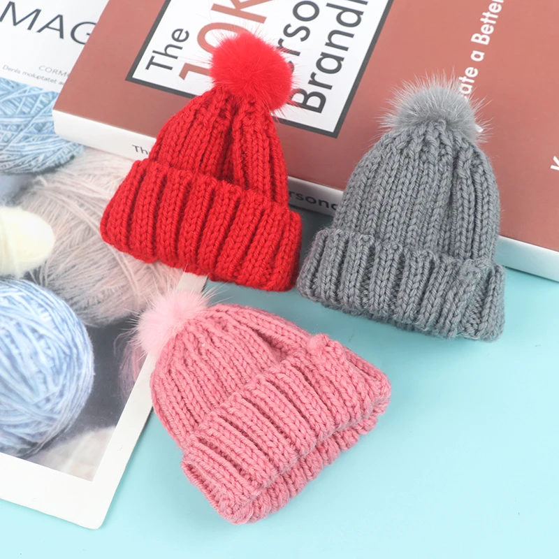 1/6 Fashion Miniature Dollhouse Knitted Beanie Hat Cap With Hairball Doll House Decoration Dolls Accessory 10cm*11cm