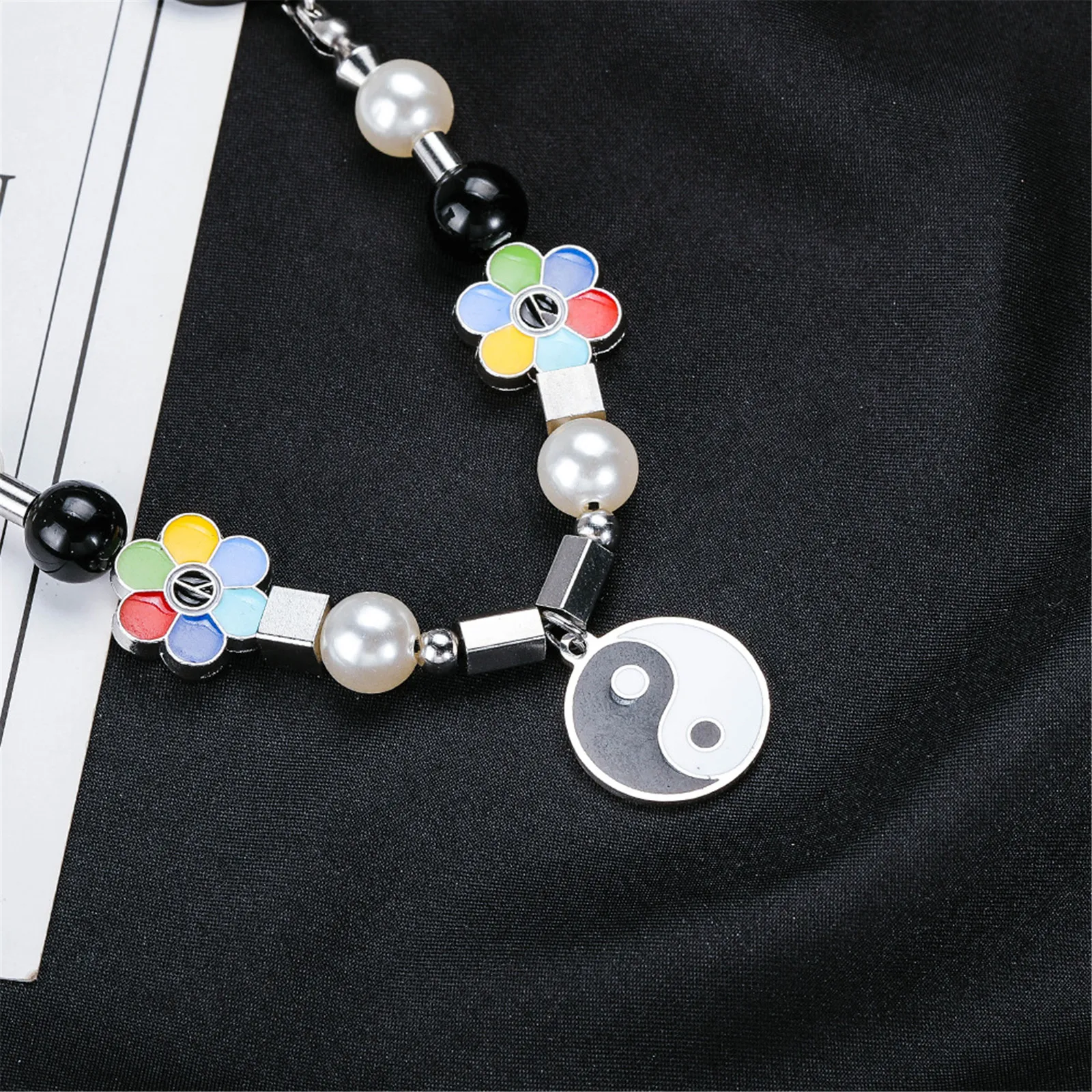 

Ying Yang Pendant Fashion Steel Pearl Smiling Sunflower Necklace for Boys and Girls Tai Chi Bagua Rap Teen bf Present