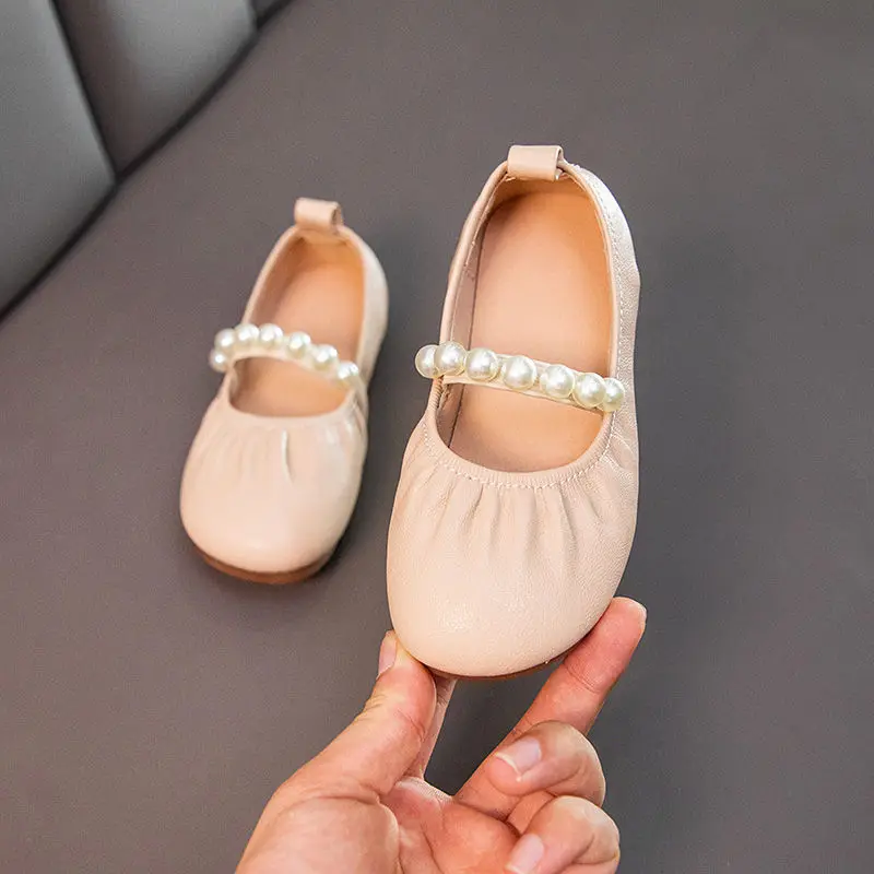 Sepatu Flat Perempuan Bersol Lembut Nyaman untuk Anak-anak Sepatu Putri Sepatu Kulit PU Kasual untuk Anak-anak Musim Semi Musim Gugur Hitam Beige Merah Muda