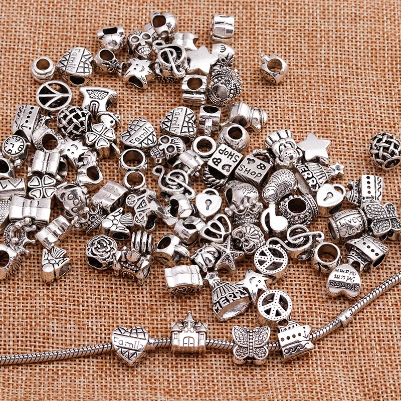 Large Sale Mixed Silver Color Alloy Charms Beads Fit Brand Charms Bracelets Necklaces for Women More than 1000 Style by Random