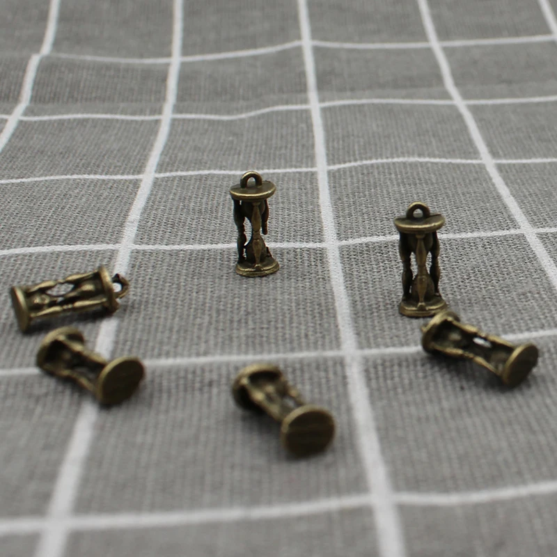 10 pcs/lot 16*6mm Antique bronze Vintage Charms Hourglass Pendant Fit Bracelets Necklace DIY Metal Jewelry Making X1892