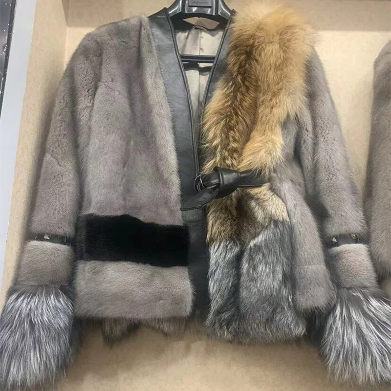 2022Top Quality Famous Brand Design Style Short Jacket Women Genuine Mink Coat With Fox Fur Sleeve