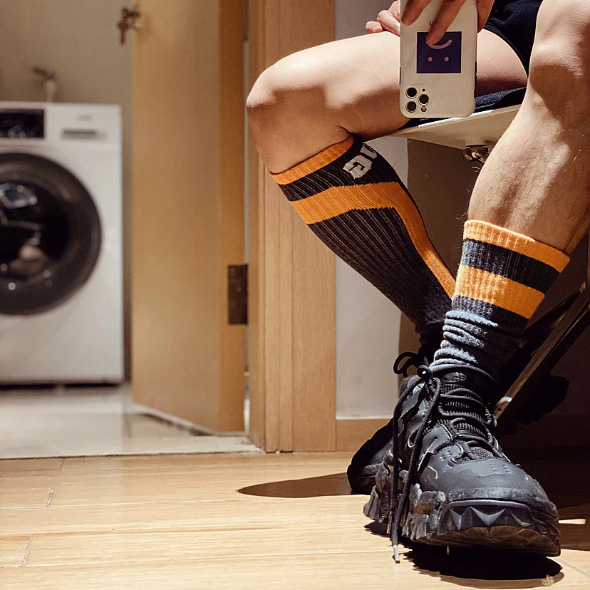 Fashion  Letter Striped Pattern Socks Gay Sexy Men Sports Male Crew Streetwear Cotton Football Sock Comfortable