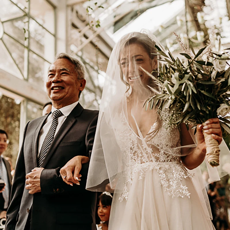 Alças de espaguete sem costas rústico vestido de casamento feito sob encomenda bordado floral rendas praia romântico 2022 v pescoço tule vestidos de noiva