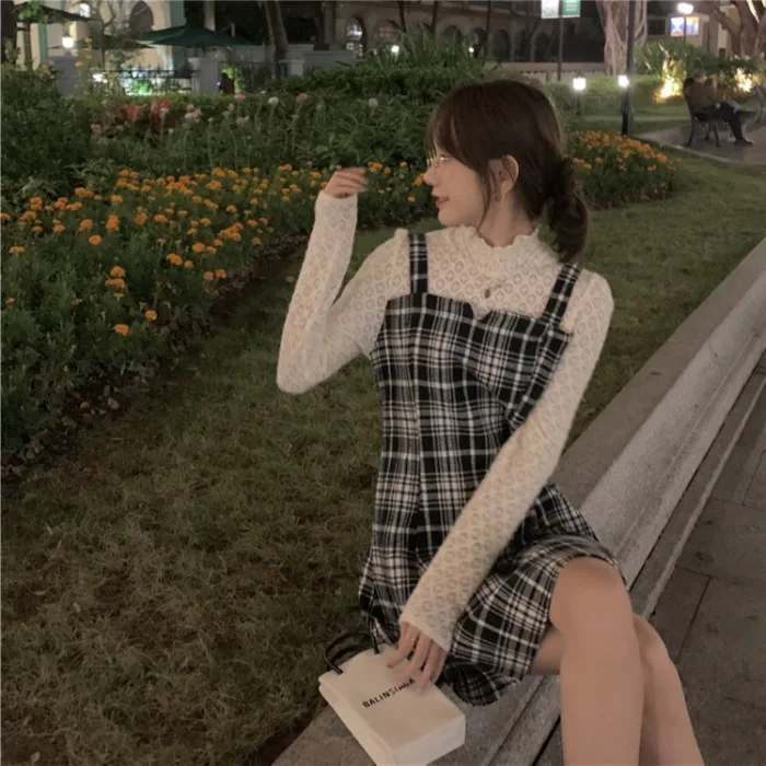 Koreanischen Stil Süße lolita kleid Spitze Nähte Plaid Gefälschte Zwei-Stück Temperament Langarm Kleid frauen Herbst und winter