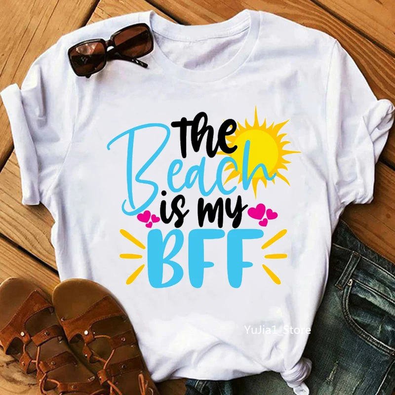 

Футболка женская с надписью «The Beach Is My Bff»