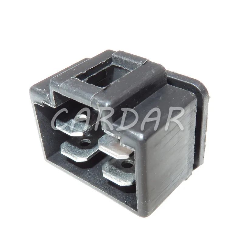 1 Set 4 Pin Auto Socket Plug PCB Mounting Sheath Connector With Pins AC Assembly
