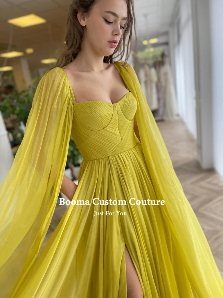 Booma Elegante Gele Chiffon Prom Jurken Lange Cape Side Slit A-lijn Avondjurken Watteau Trein Plisse Wedding Partij Jassen