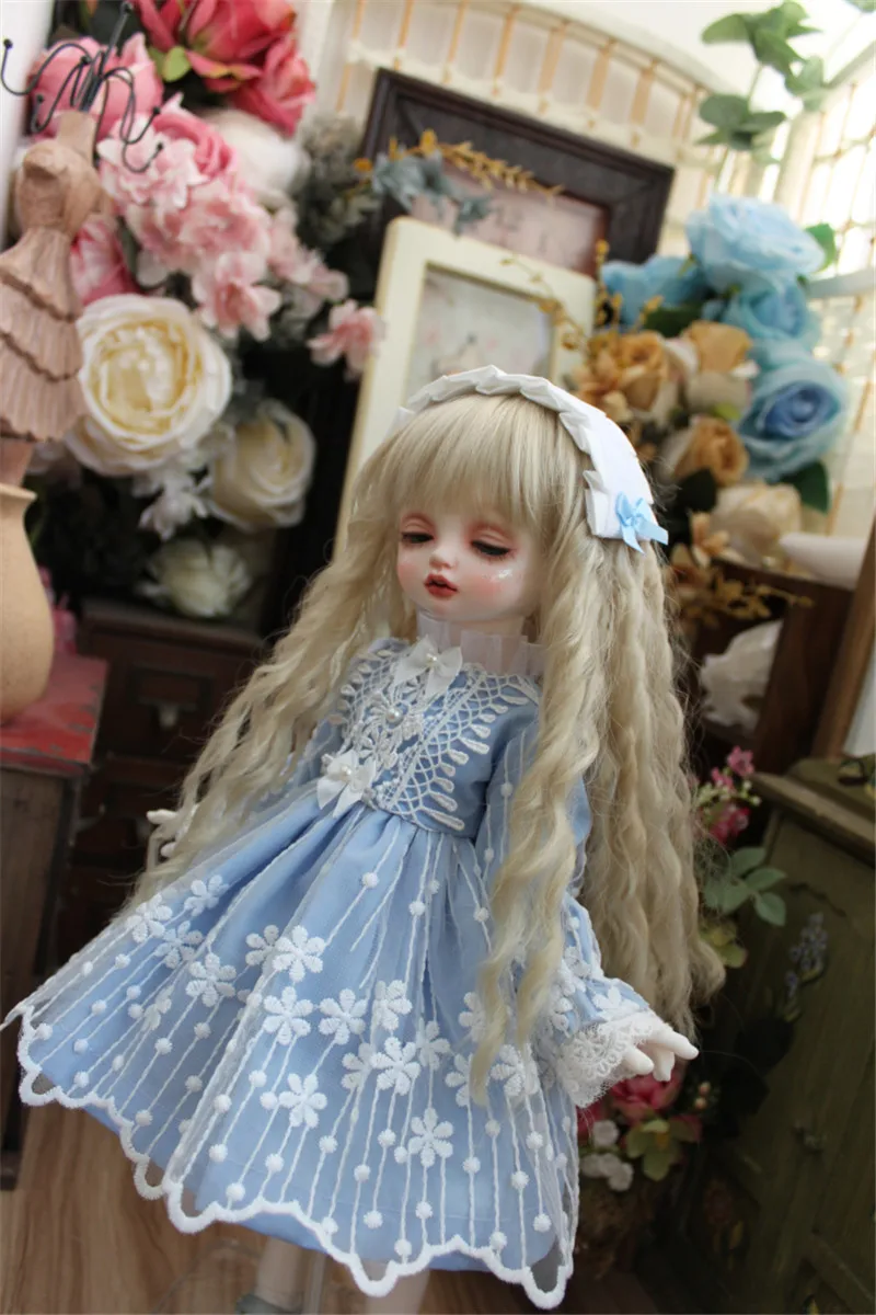 BJD Doll clothes suitable for 1/3 1/4 1/6 Blythes Size Blue Lace Maid Dress Pasture Doll Accessories (Skirt + Tiara)