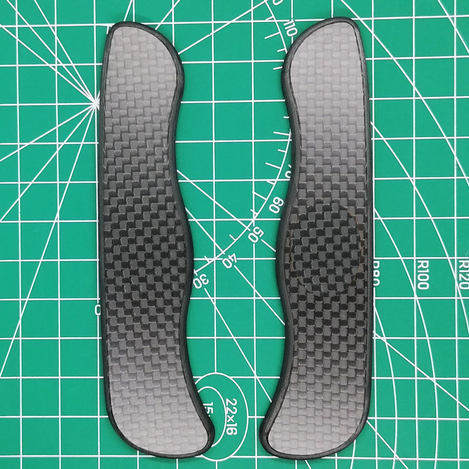 Custom Made 3K Full Carbon Fiber Saber Knife Replacement Handle Scales for 111 mm Victorinox Swiss Army Knife Modify