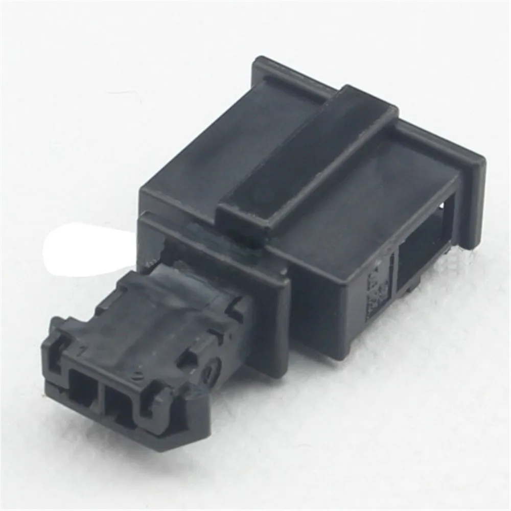 

5/10/50/100sets 2pin License plate lamp connector Car door 3B0 972 712 light-inspection Plug 3B0972712