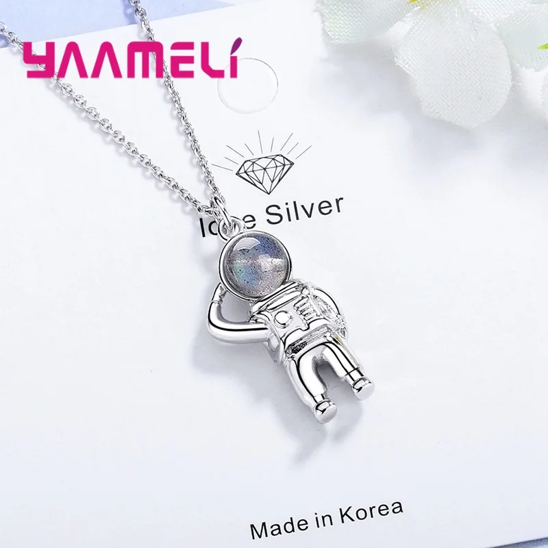 Mujer 925 Sterling Silver Salute Spaceman Moonstone Crystal Pendant Necklace For Women Christmas Simple Collarbone Chain Jewelry