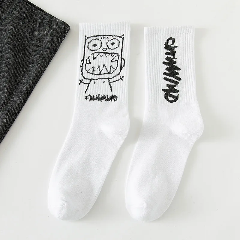 Simple Anime Demon Face Men And Women Socks Japanese Cotton Harajuku Black And White Graffiti Fashion Long Funny Hip-hop Socks