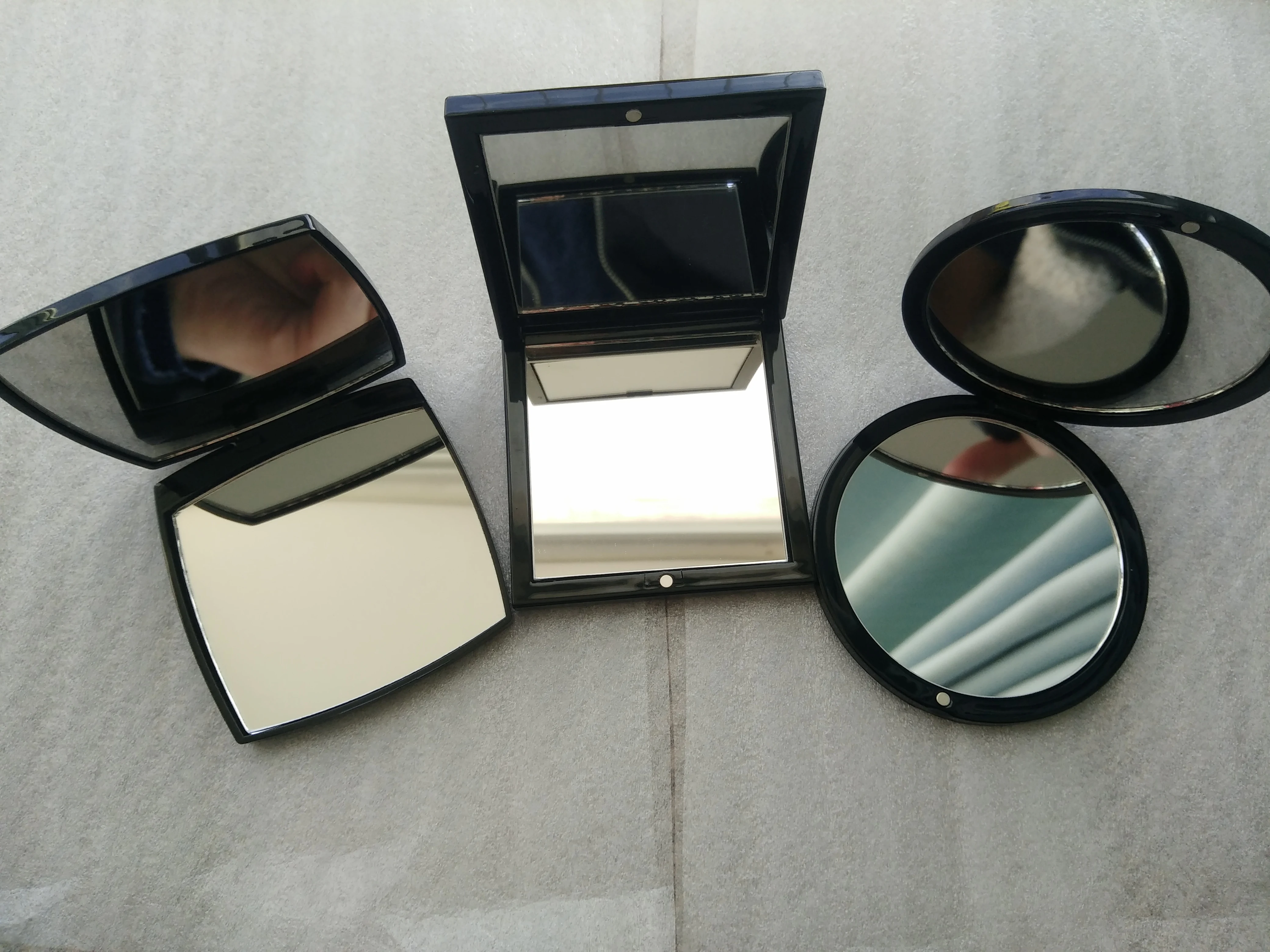 ファッションポータブル両面化粧鏡両面折りたたみフリップミラー美容鏡拡大鏡