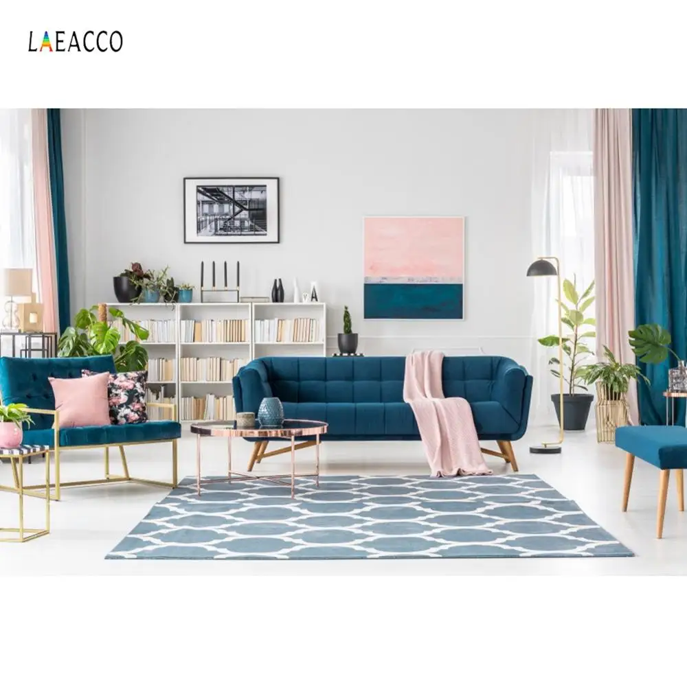 Laeaccoสีขาวห้องนั่งเล่นพรมโซฟาชั้นวางหนังสือหน้าต่างผ้าม่านใบพืชพื้นหลังการถ่ายภาพฉากหลังสำหรับPhoto Studio