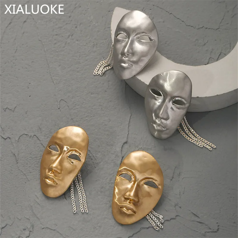 

XIALUOKE Unique Design Punk Metal Chain Tassel Face Stud Earrings For Women Vintage Hyperbole Portrait Earrings Jewelry Gift