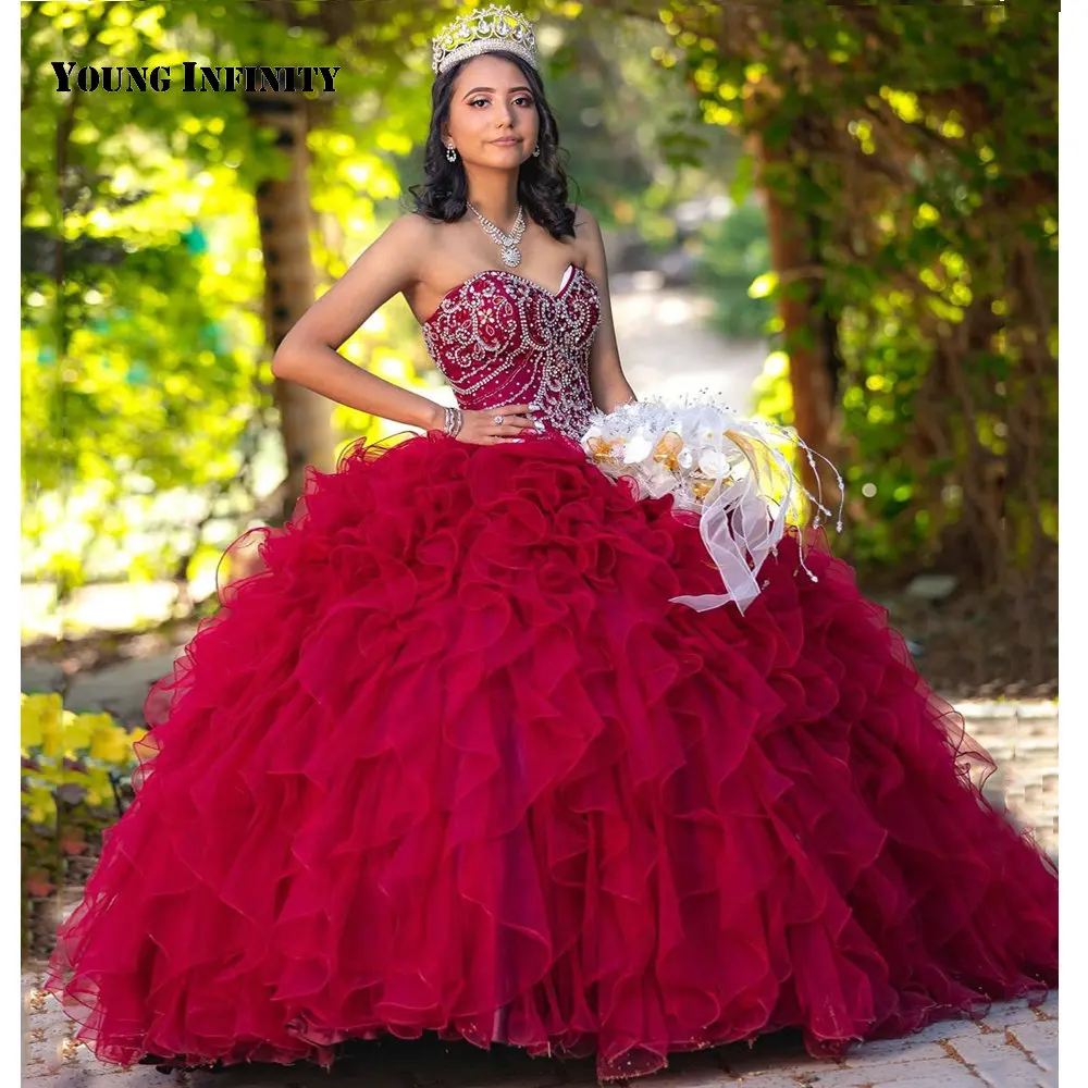 Robes Quinceanera rouge vin, longueur au sol, nouvelle collection, sans manches, dos nu, perles, balayage à plusieurs niveaux, traîne, robe de bal, 2021