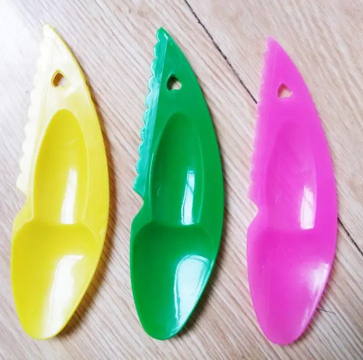 2 in 1 Kiwi Spoon Plastic Candy Color Kiwi Dig Spoon Scoop Fruit Knife Slicer Peeler Cutter With Hole SN3954