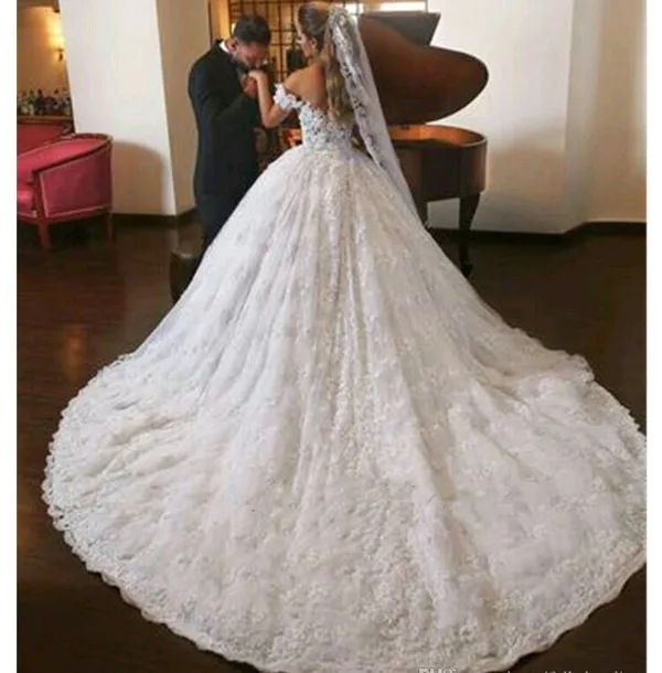 White Wedding Dresses Bridal Ball Gowns Lace Princess Off Shoulder Sweep Train gown wedding dress Custom Made Bride Dress