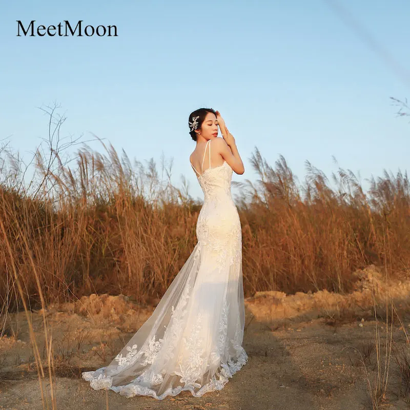 MeetMoon-vestido de novia elegante hecho a mano, con tirantes finos, cuello en V, sirena, Apliques de encaje