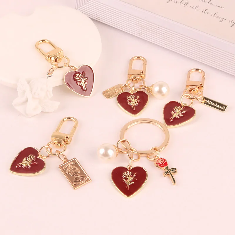 Fashion Baroque Imitation Pearl Chain Rose Keychains Red Heart Tag Angel Sculpture Alloy Keychain Bag Pendant Keyring Gifts