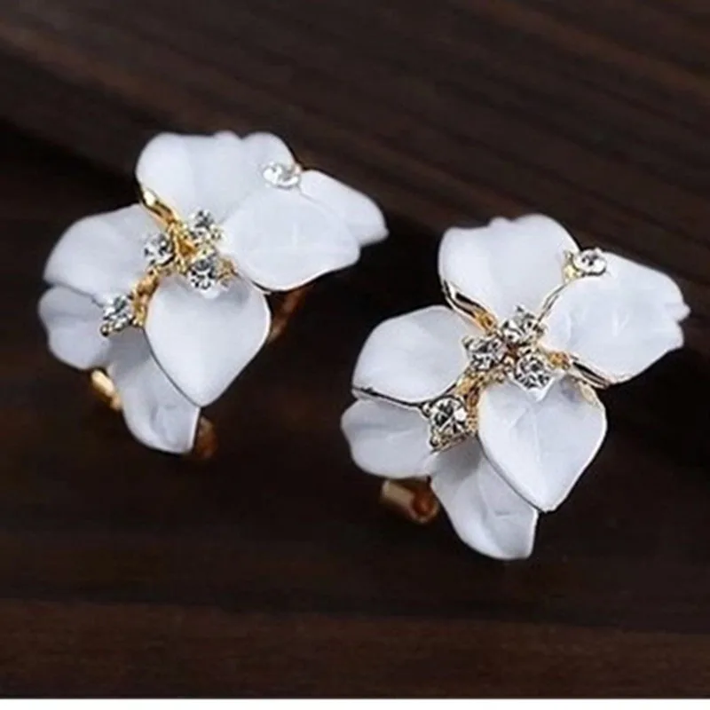 Crystal Gardenia Earrings Bridal Womens New Fashion Jewelry Gold Color Enamel Austrian Crystal Flower Bijoux Stud Earrings For