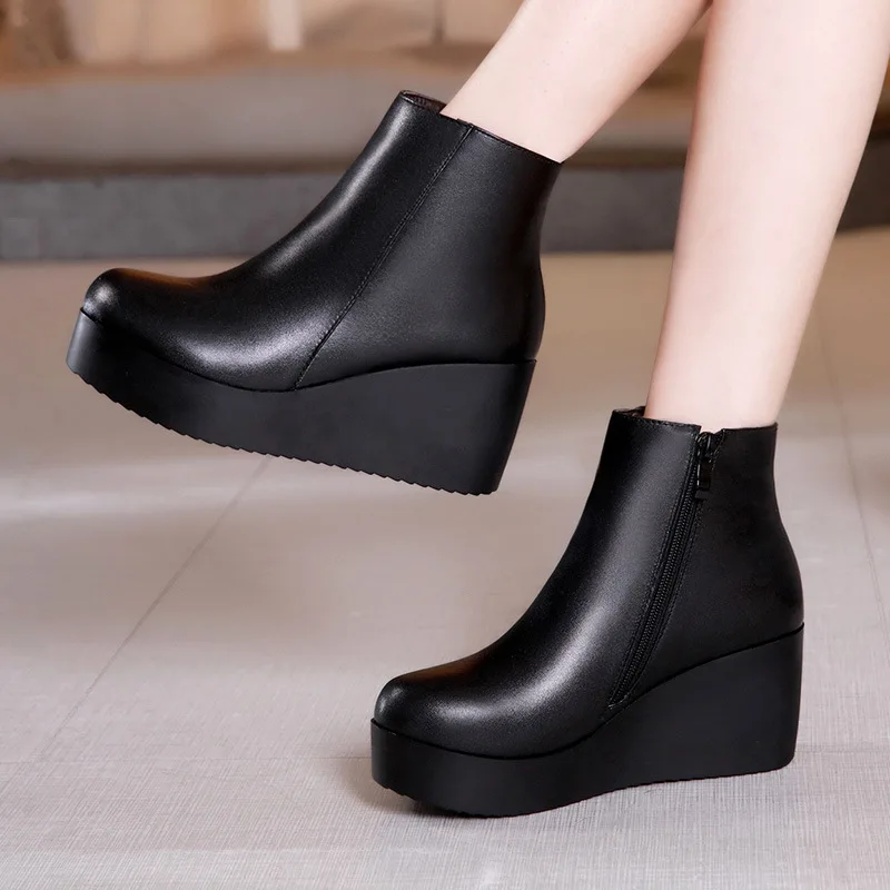 Big Size 43 Female Platform Wedges Boots Black Autumn Winter Ankle Boots For Women High Heels Ladies Leather Shoes Zipper Q0002