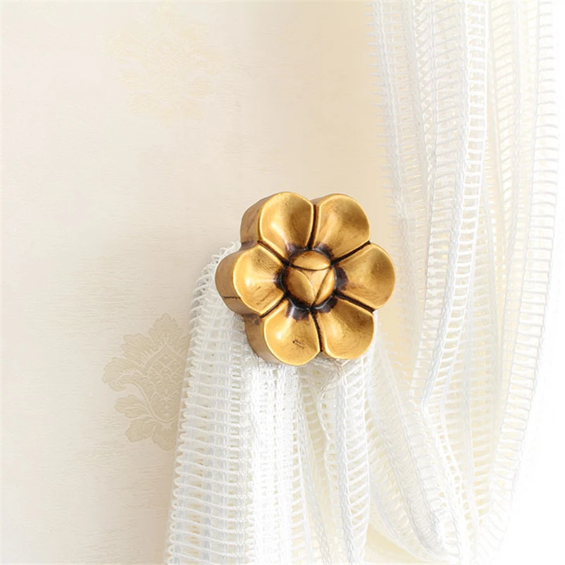 

Wooden Sunflower Curtain Hook Adjustable Length Handmade Carving Hooks Curtain Decor Accessories Home Wall Wood Decoration