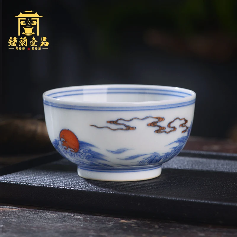 

|of Jingdezhen ceramics, the red sun rises in sky. The master cup, the large cup, the tea cup, the tea cup and the cup.