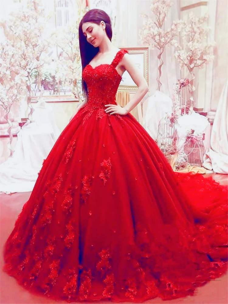 Vestido de bola de encaje rojo Quinceañera vestidos 2020 cuello redondo tul 3D Apliques de encaje con cuentas de barrido fiesta princesa vestidos de graduación