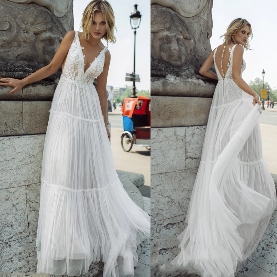 

V Neck Sleeveless Wedding Dress Lace Appliques Wedding Gowns Button Back Bridal Dresses Tulle vestido de noiva Floor Length
