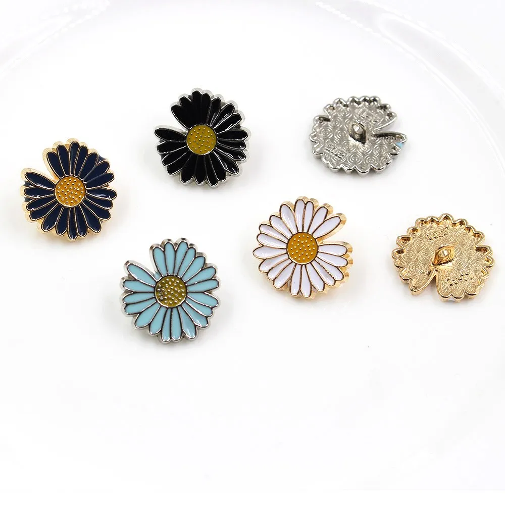 10pcs/lot Sunflower small daisy-shaped buttons Gold for clothing sweater coat decoration shirt buttons accessories DIY JS-0270