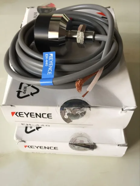 

New Keyence EH-440 Sensor In Box