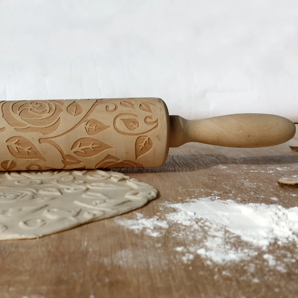 Wooden Valentine's Day Rose Rolling Pin Wood Carved Rolling Pin Cookie Dough Stick Spot for Wedding Party Home Cooking Tools