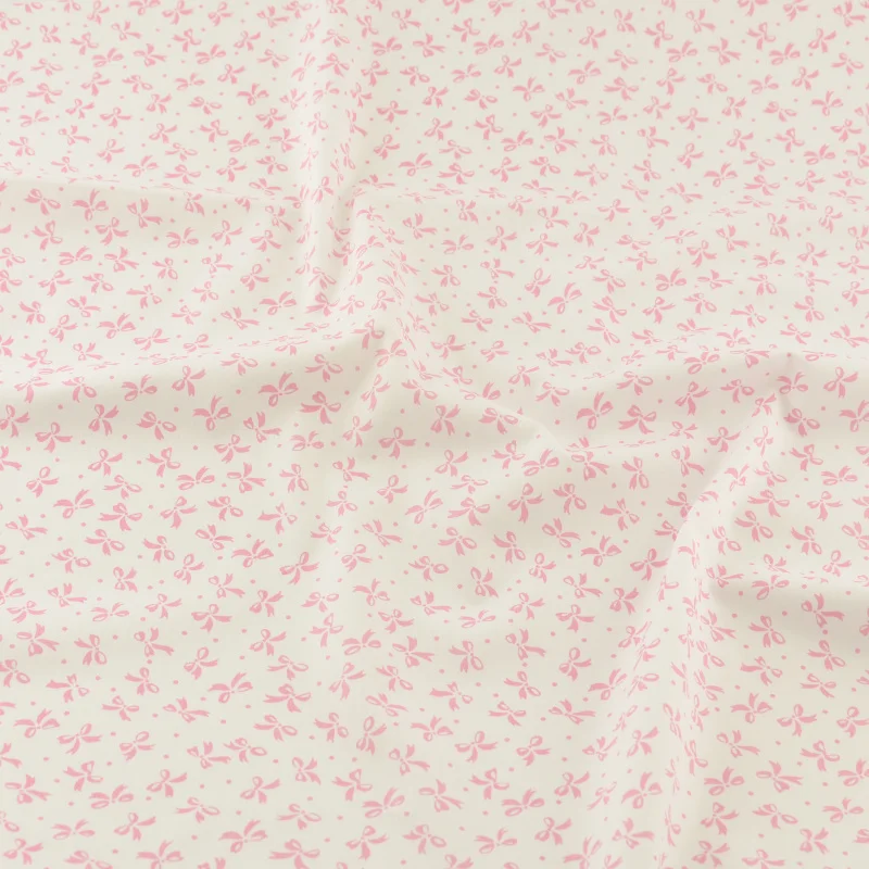 Disegni di fiocchi rosa Tecido bianco 100% tessuti di cotone decorazioni Patchwork per cucire biancheria da letto densa e morbida panno in Twill 6