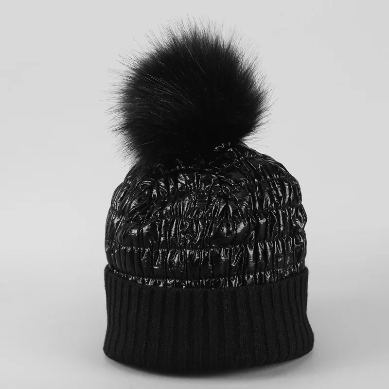 Pom Pom Beanies Windproof Design Winter Hats For Women Warm Knitted Skullies Beanies Hat New Fashion bonnet femme hiver 2020