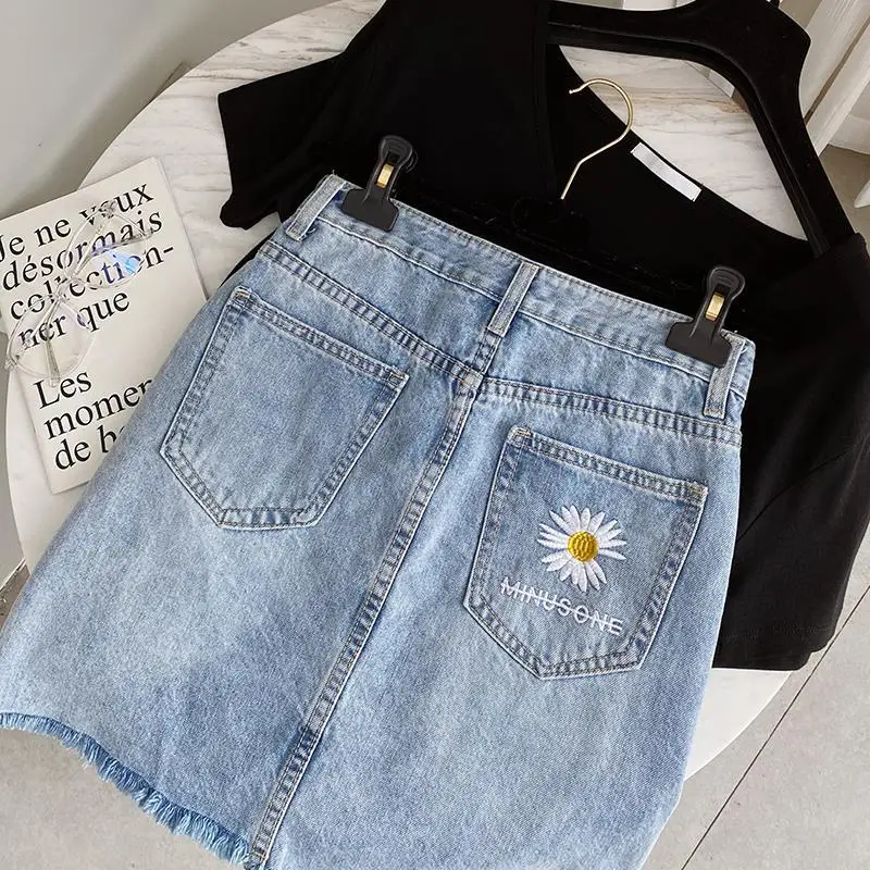 

Embroidered Small Daisy Summer Denim Skirt All-match Large Size Loose Bag Hips Raw Edge High Waist A-line Skirt Skirt for Women