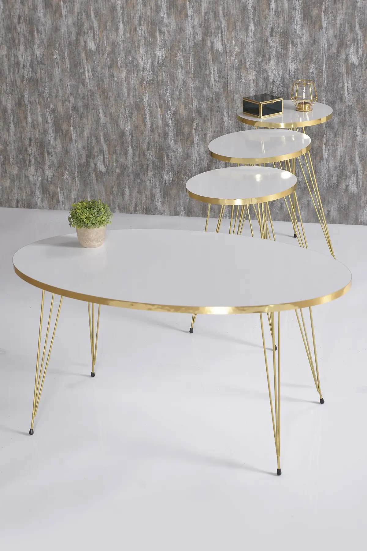 Zigon – ensemble Table basse, Ellipse blanche, pied en fil doré