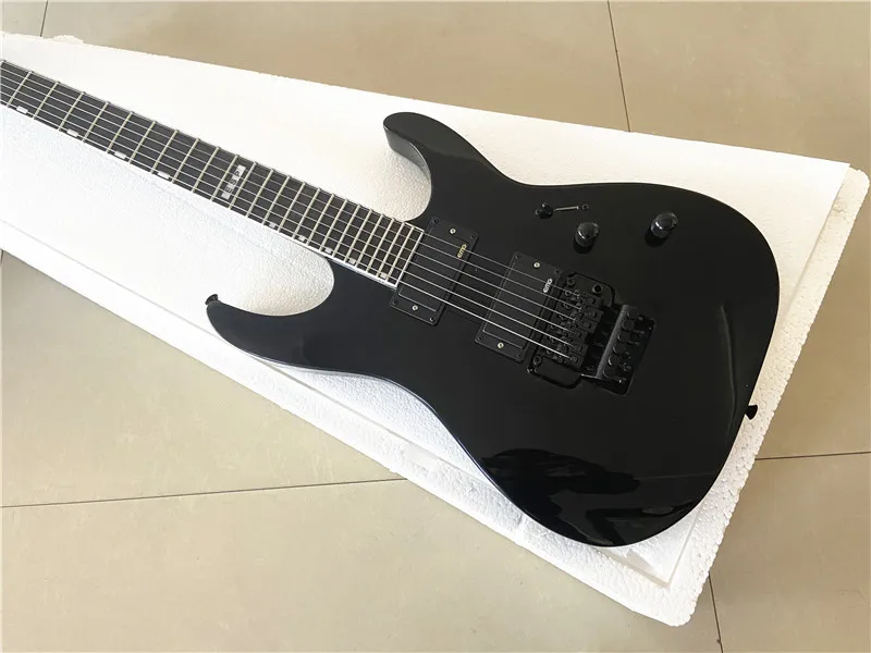 Custom version of black light double shake electric guitar black accessories closed pickup can be customized for free shipping