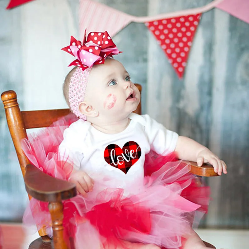 

Plaid Love Print Newborn Baby Boy Girl Valentine's Day Romper Outfit Infant Cute 1st Valentine Jumpsuit Costumes for Party Wear