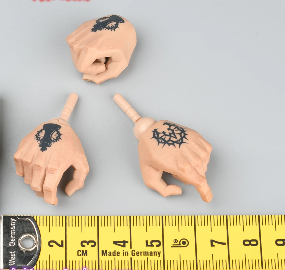 

In Stock DAMTOYS DAM 1/6th GK022 GANGSTERS KINGDOM of Spades A DAVID Hand Model 3PCS/SET With Connector For 12inch Body Doll