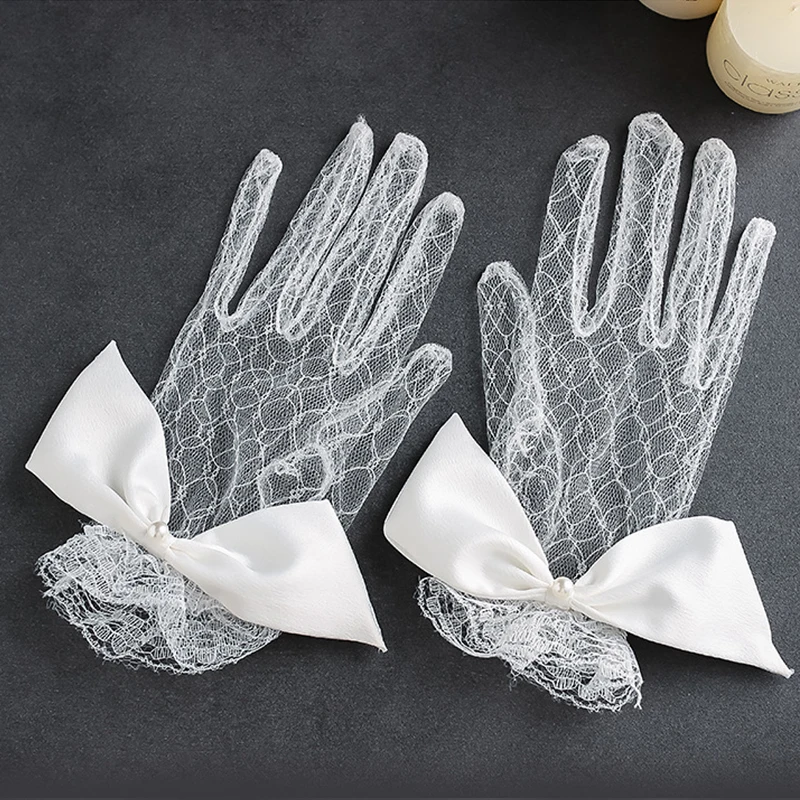 Bridal Lace Pearl Netto Garen Handschoenen Pols Lengte Mesh Vinger Handschoenen Party Formele Etiquette Bruiloft Accessoires Korte Dans Handschoenen