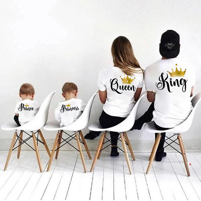 Family matching clothes T shirt KING QUEEN PRINCESS PRINCE Letter Mother Father Daughter Son Kid Family look Mommy and Me Tshirt